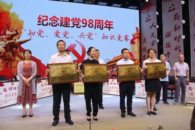 余文乐抛弃“富家千金”？新年第一瓜，简直让人不设防啊！